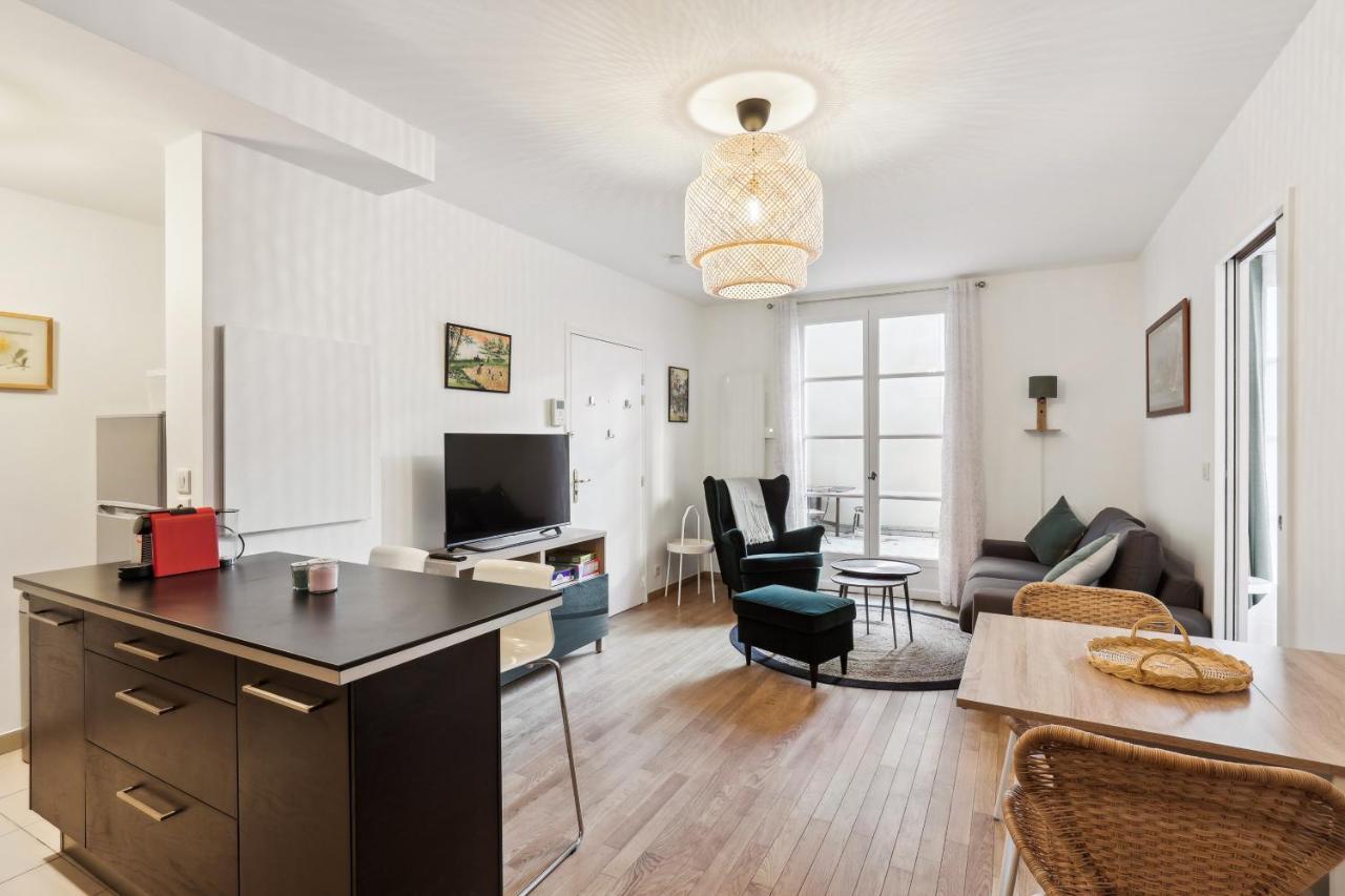 Le Montesquieu Apartment Версал Екстериор снимка