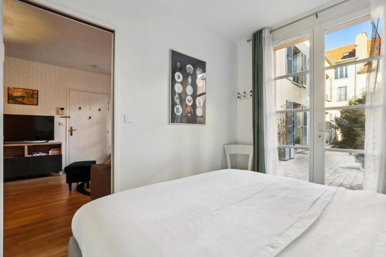Le Montesquieu Apartment Версал Екстериор снимка