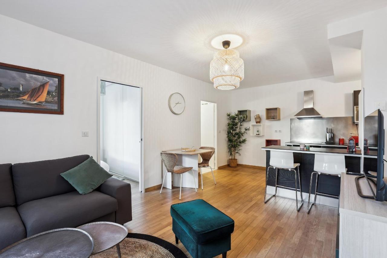Le Montesquieu Apartment Версал Екстериор снимка