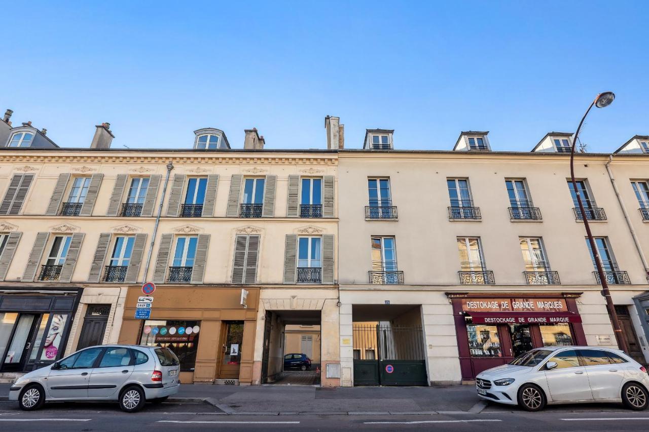 Le Montesquieu Apartment Версал Екстериор снимка