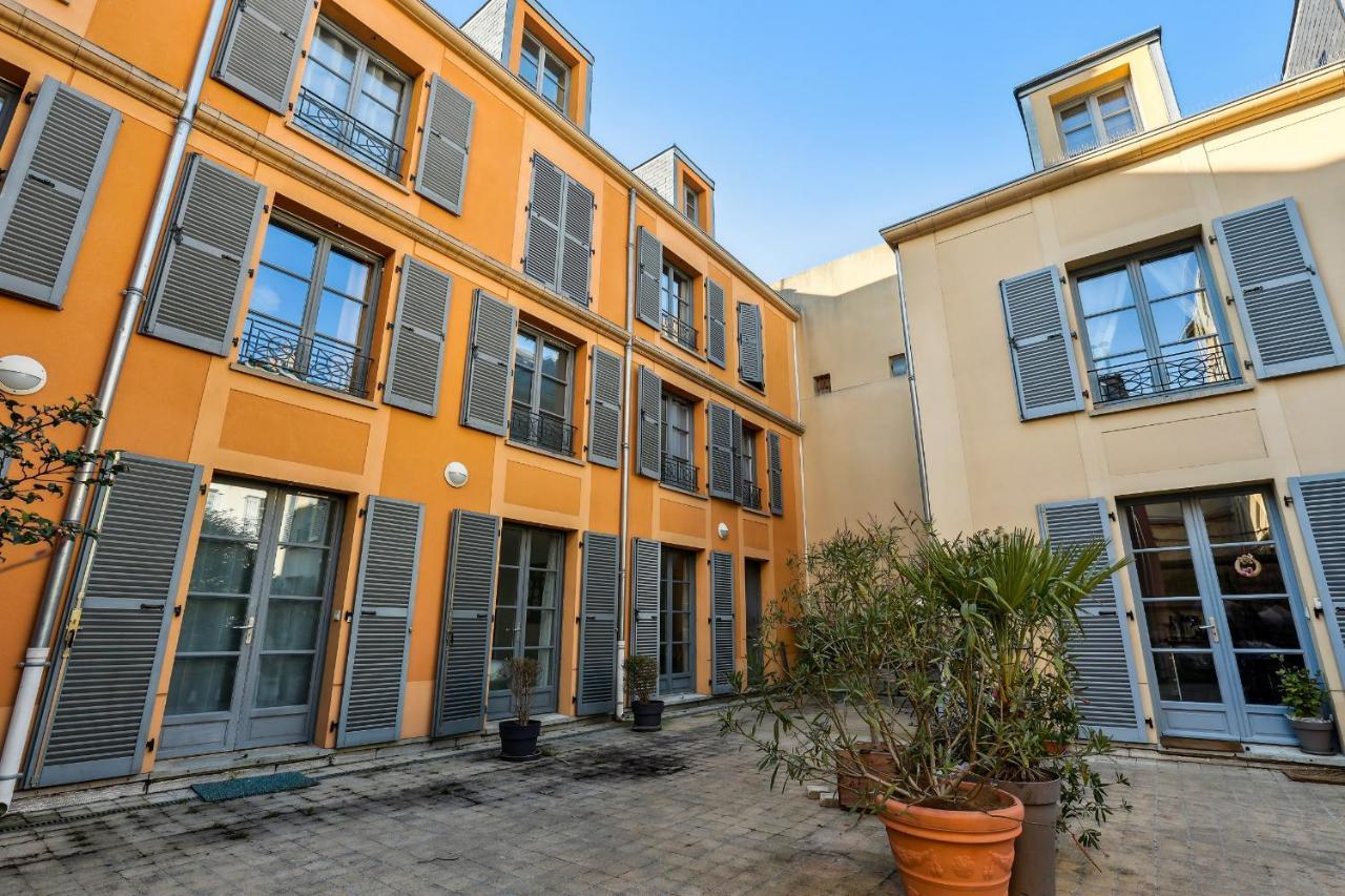 Le Montesquieu Apartment Версал Екстериор снимка